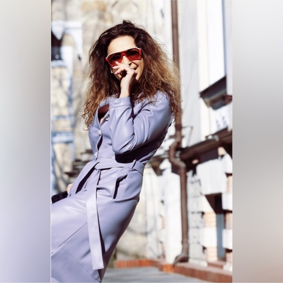 Julia Allert Vegan Trench Coat (Lavender) • $389 MSRP • XL(Fits M/L)
$298/ $389 - Picture 5 of 9